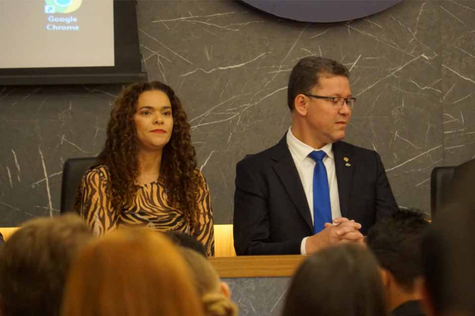 Governador Marcos Rocha e Secretária Luana Rocha são destaques na  entrega do Troféu FENACOM 2024