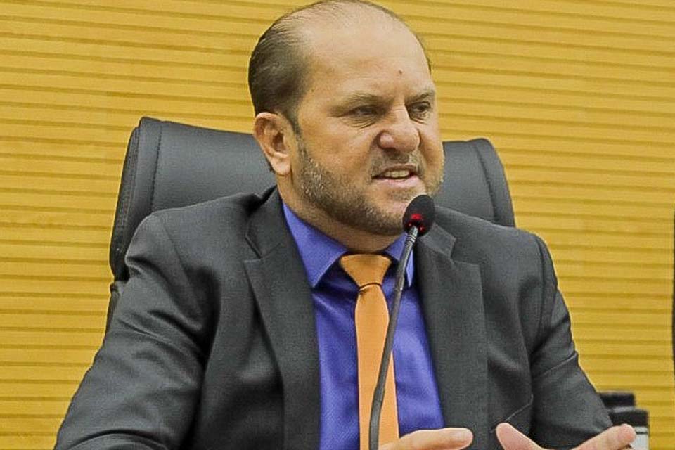 Cirone Deiró faz apelo ao Tribunal de Contas pela regularização dos terrenos nos distritos industriais