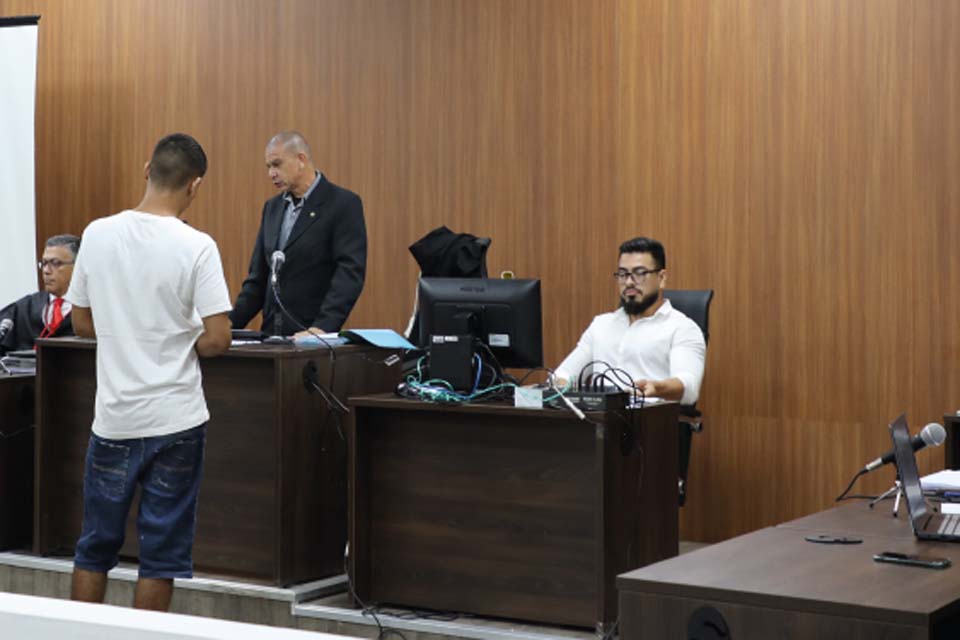 Justiça condena réu a 12 anos por homicídio motivado por ciúme