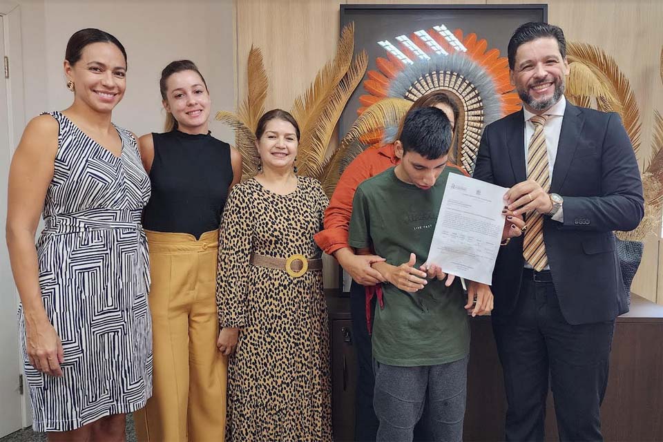 Delegado Camargo destina emenda de R$ 200 mil para formação de profissionais no atendimento especializado de autistas