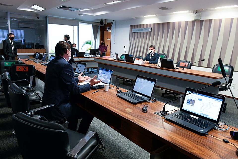 Adiada votação de PL que aumenta transparência na execução de emendas que são destinadas aos estados e municípios, esclarece Acir Gurgacz