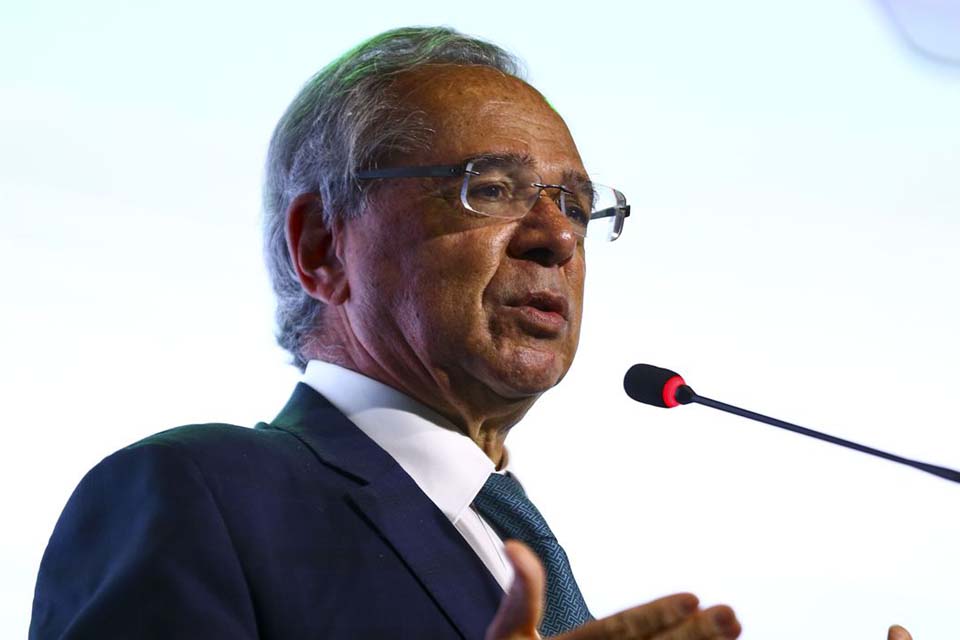 Ministro da Economia diz que teto de gastos é 