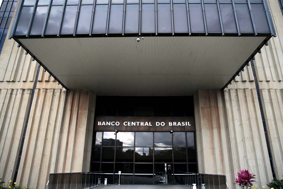 Previsão do mercado financeiro para inflação cai para 5,93%