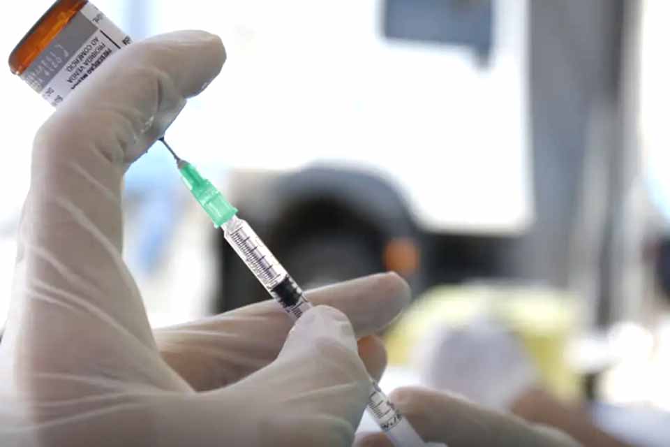 Casos de sarampo tiveram aumento de 34 vezes em 2025, alerta Opas