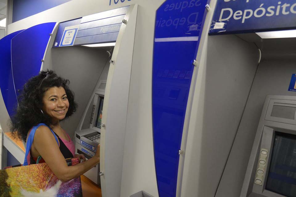 Governo antecipa prazo final de saque do abono do PIS-Pasep