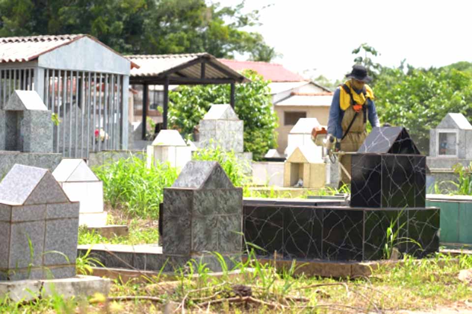 Prefeitura de Porto Velho intensifica limpeza nos cemitérios para acolher famílias e visitantes