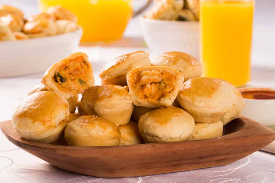 Veja a seguir como fazer empadas de sabores diferentes