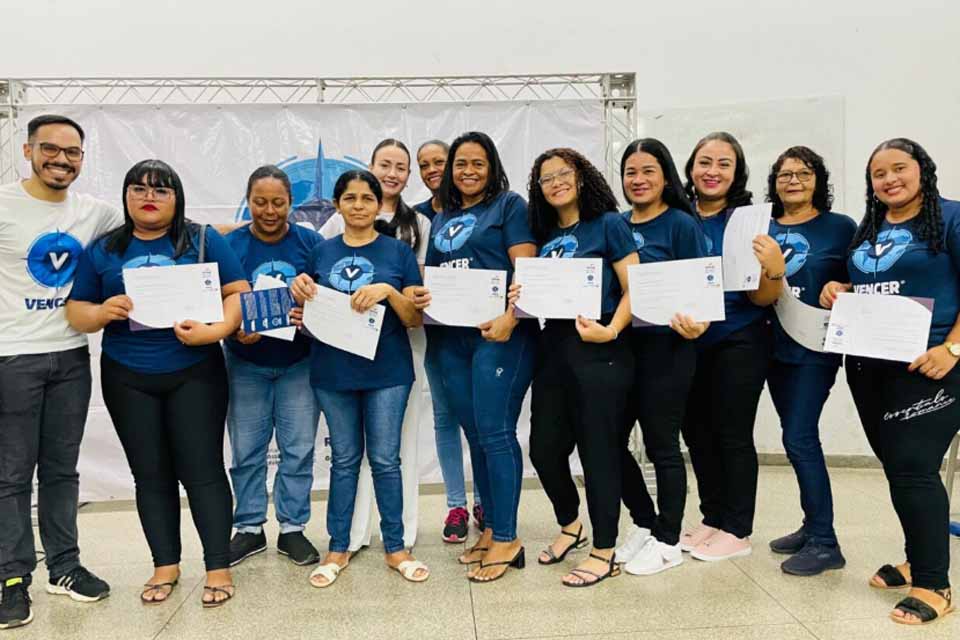 De vendedora de espetinho a pizzaiola, concluinte do Vencer já planeja fazer novo curso para avançar no empreendedorismo