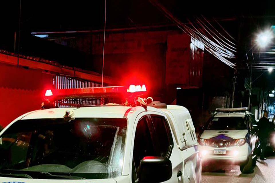 Casal é preso com mais de 2,8 quilos de drogas em Vilhena