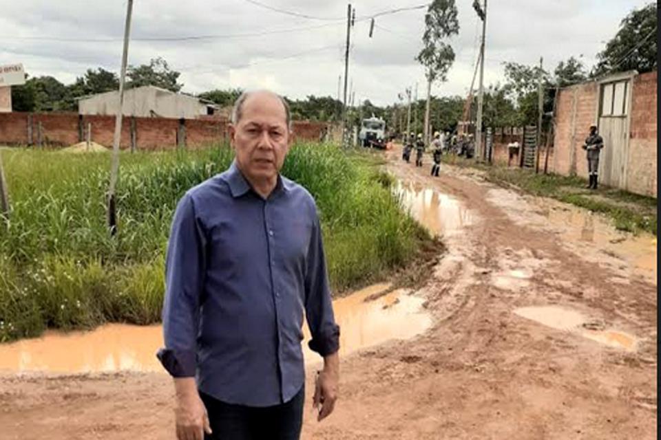  Deputado Coronel Chrisóstomo pressiona Energisa