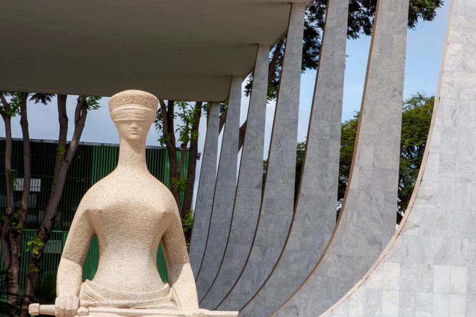 STF retoma julgamento sobre defesa da honra em casos de feminicídio