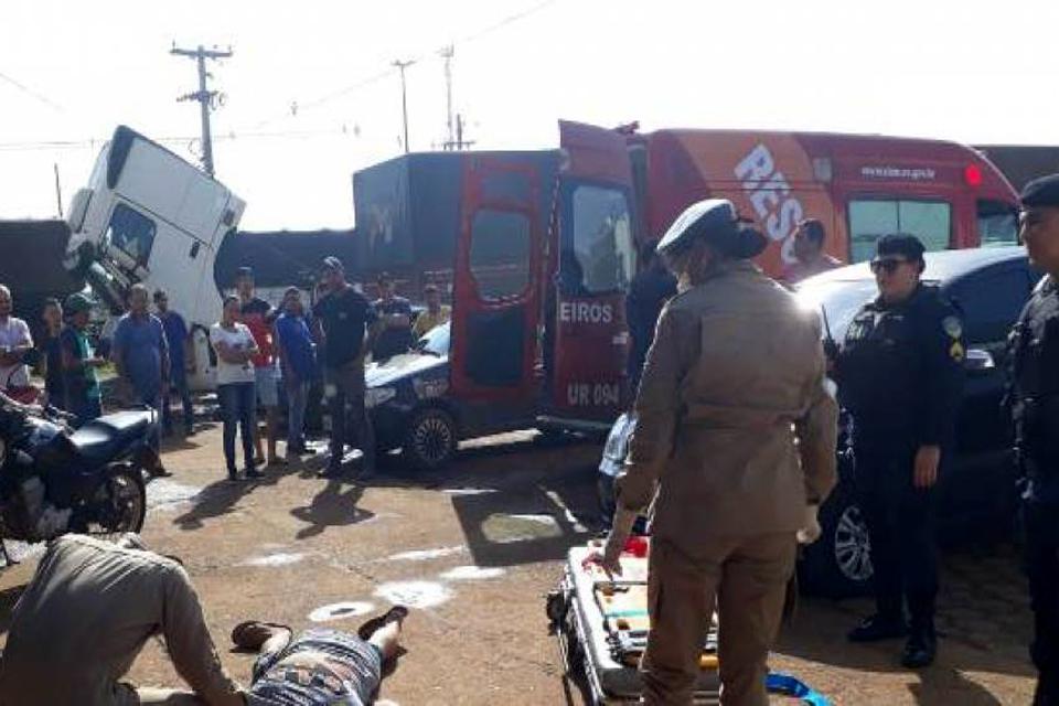 Homens encapuzados executam caminhoneiro com vários tiros