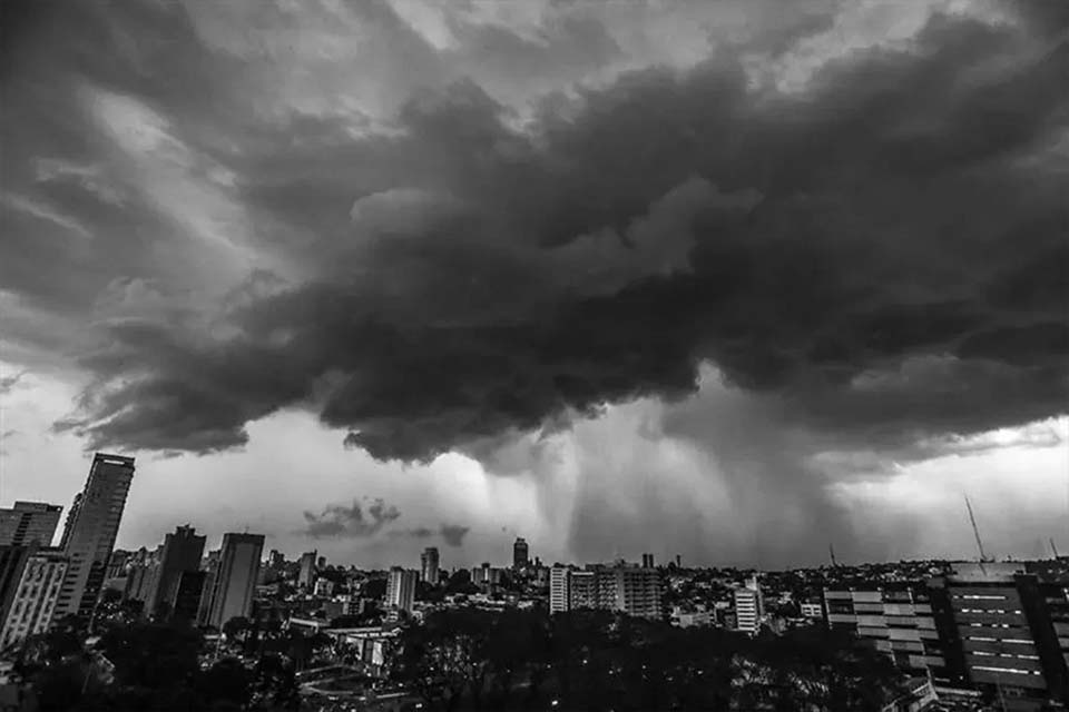 Inmet alerta para tempestades no Sul, Centro-Oeste e Norte; Porto Velho tá entre as capitais