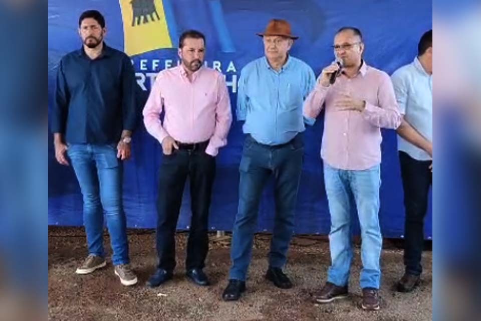 Vereador Paulo tico participa de entrega de implementos agrícolas para associações e produtores rurais da Capital