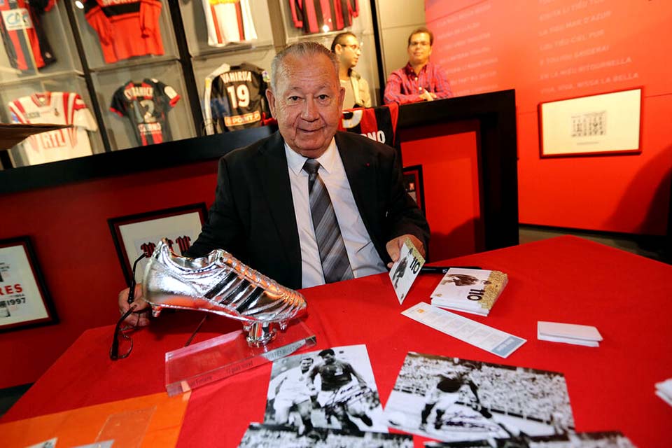 Maior artilheiro de uma só Copa do Mundo, Just Fontaine morre aos 89 anos