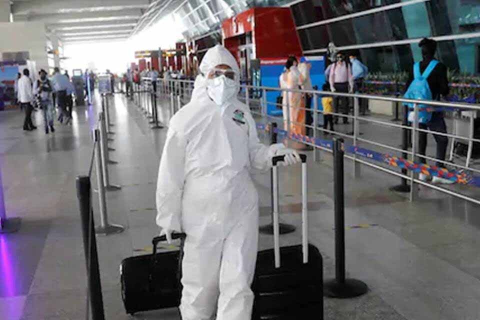 COVID-19: Comissão Europeia quer limitar viagens a partir da Índia