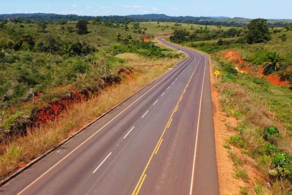 Pavimentação da RO-TransRondônia chega à etapa final com obras no Trevo da Pedra