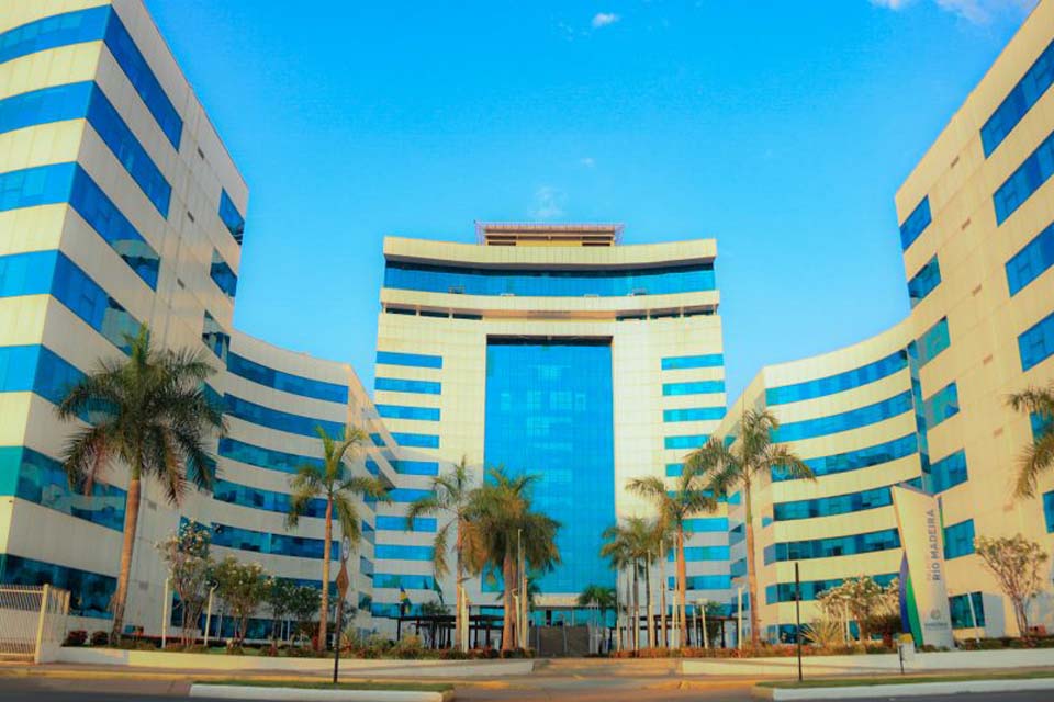 Avenida Farquar, em frente ao Palácio Rio Madeira, será interditada para o “Natal de Luz” do governo de RO