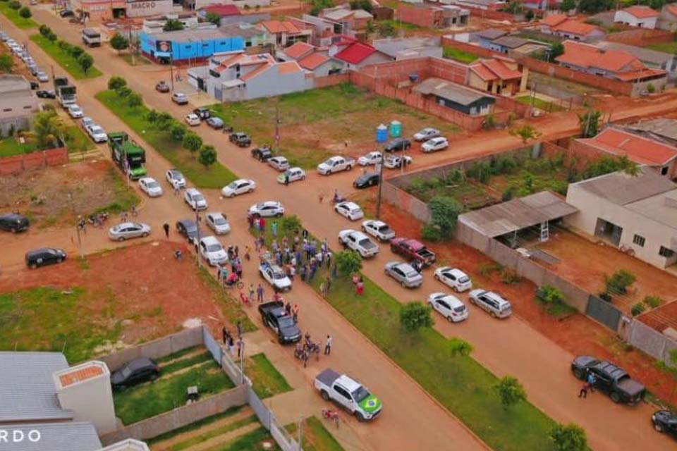 Reeleito, prefeito Japonês participa de “carreata da vitória” e agradece população