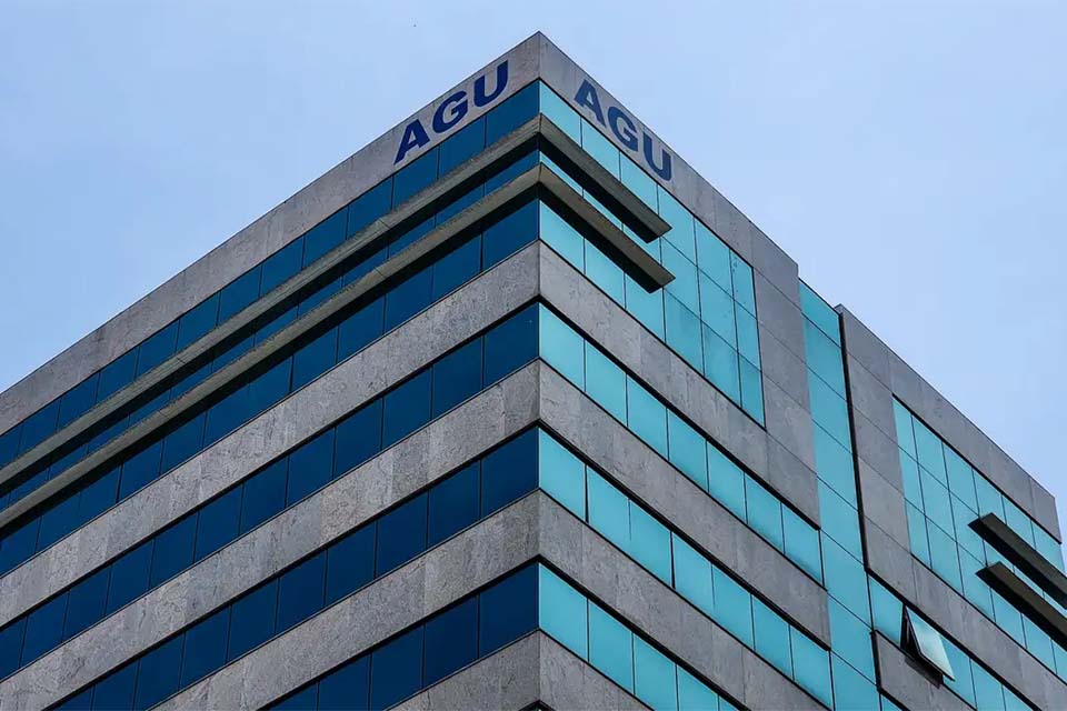 AGU defende fim de pena menor para militares acusados de estupro