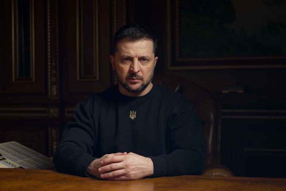 Volodymyr Zelensky demite comandante do 1º escalão das Forças ucranianas