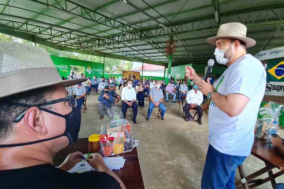 Presidente Alex Redano participa de reunião com o setor produtivo em Ariquemes