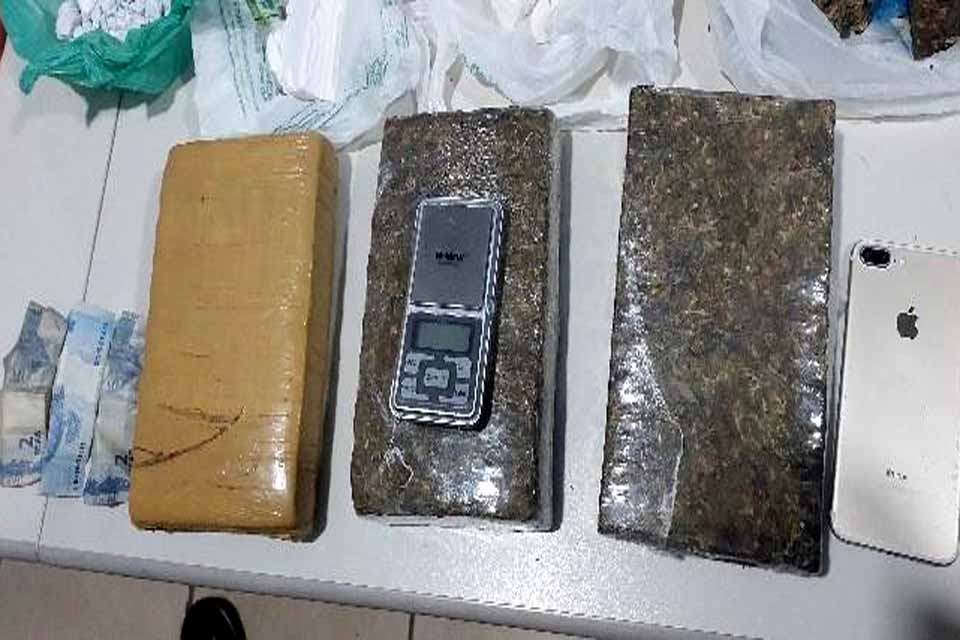 Foragido da Justiça é preso com drogas e motocicleta roubada durante ação