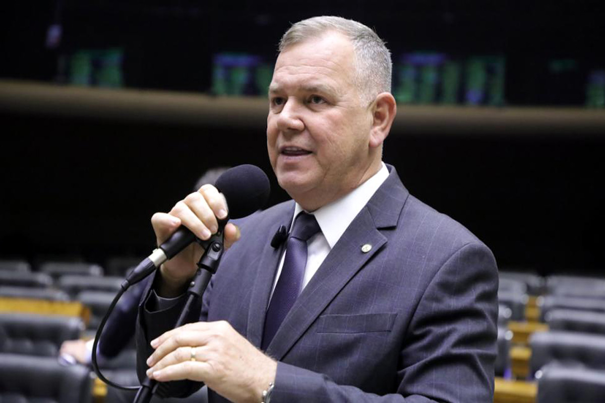PL apoiado por Lúcio Mosquini avança no Congresso e propõe limitar responsabilização automática por fogo rural