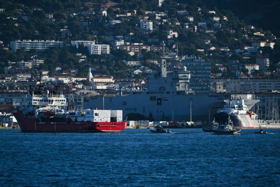 França recusa 'entrada' de mais da metade de migrantes resgatados pelo Ocean Viking