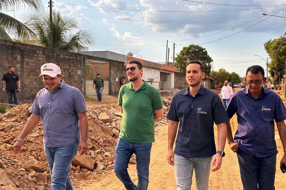 Prefeito Affonso Cândido anuncia asfaltamento no bairro Jorge Teixeira