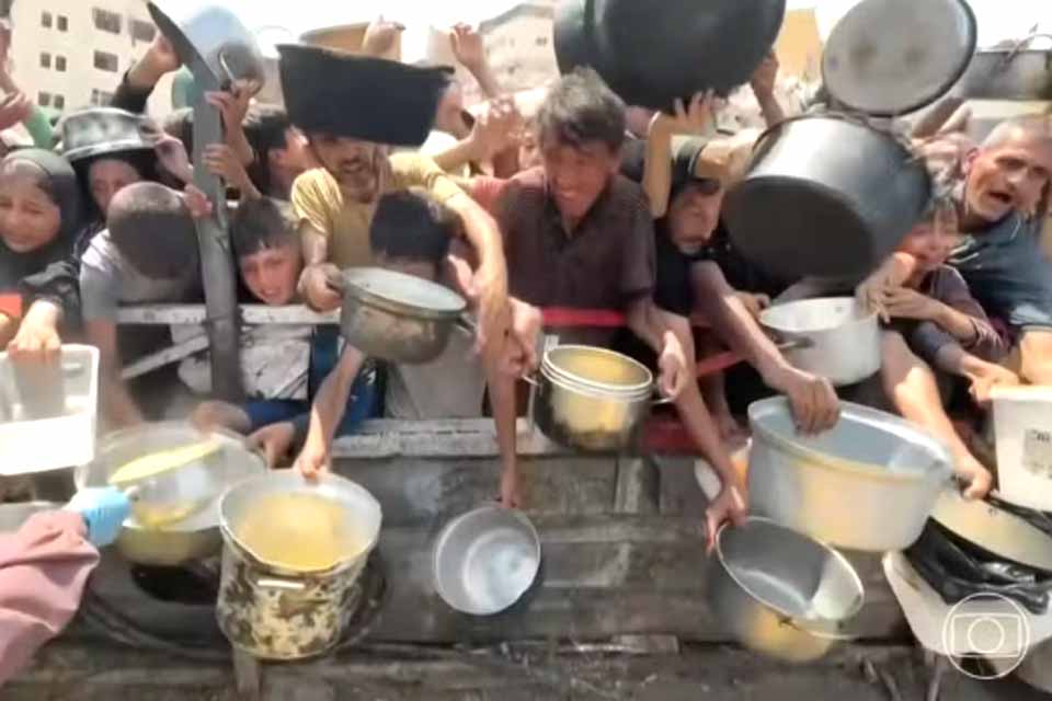 Israel afirma que vai permitir a entrada gradual e controlada de mercadorias em Gaza por meio de comerciantes locais