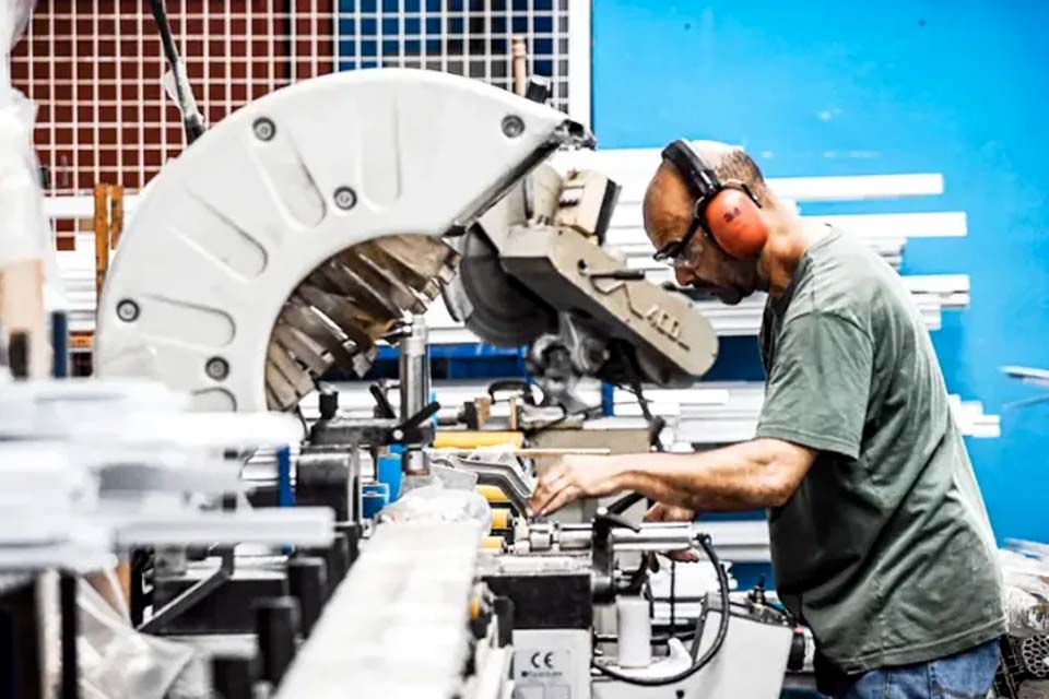 Acordo Mercosul-UE inibe indústria brasileira, alertam especialistas