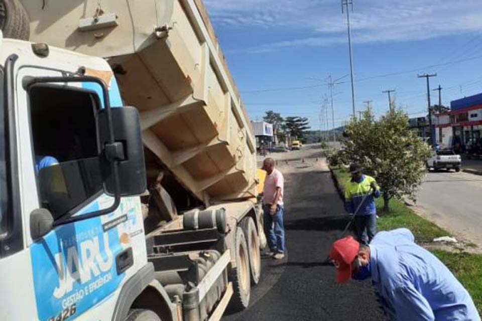 Prefeitura garante manutenção da pavimentação asfáltica no distrito Tarilândia