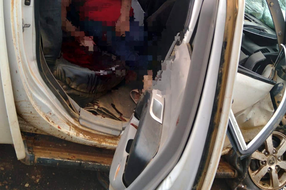 Colisão entre caminhonetes deixa um morto na BR-319 em Porto Velho