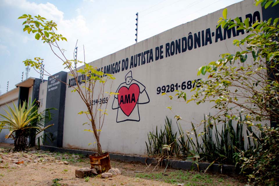 Prefeitura de Porto Velho apoia com recursos e treinamentos a Associação de Pais e Amigos do Autista