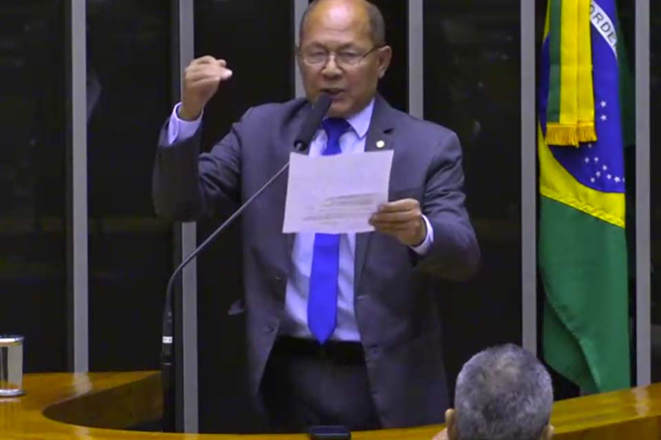 Deputado bolsonarista de Rondônia ‘‘abre mão’’ da ideologia ao pedir ajuda de Lula para o Rio Grande do Sul