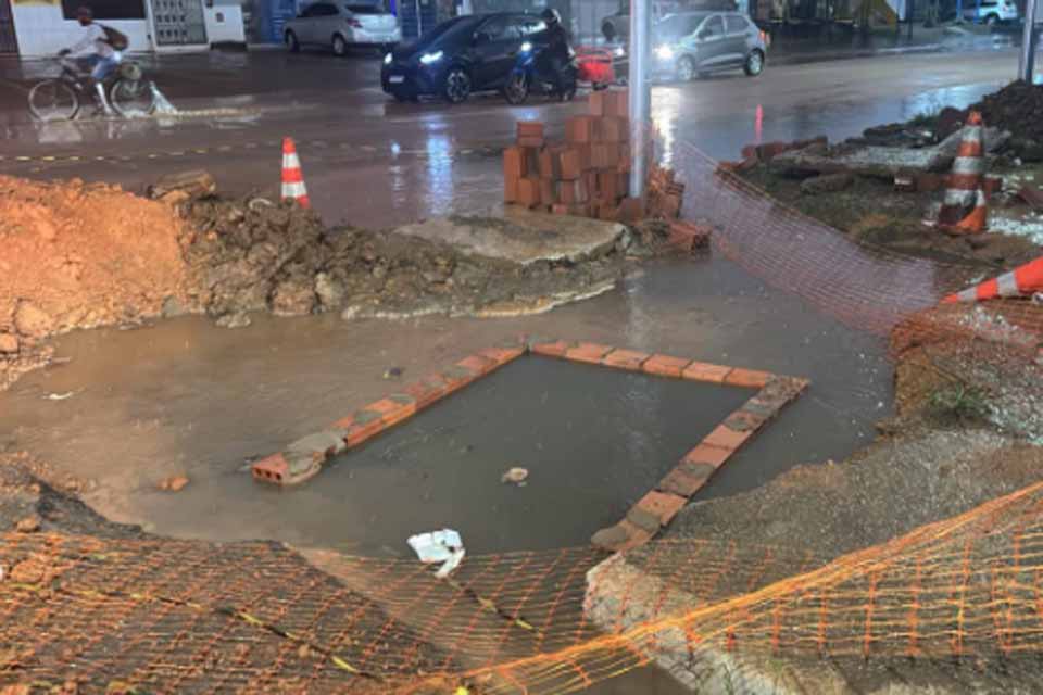 Ação da prefeitura de Porto Velho evita alagamento no cruzamento das avenidas Vieira Caúla e Mamoré