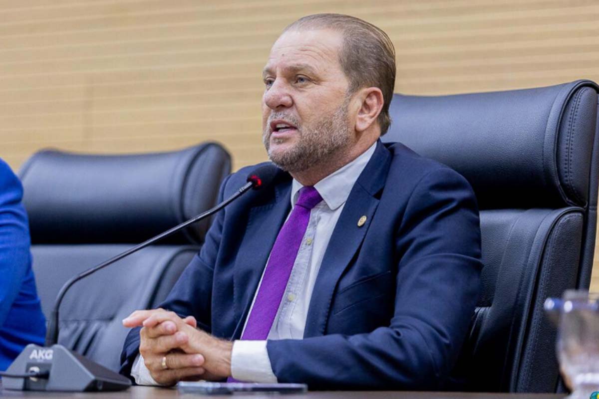 Cirone Deiró propõe redução temporária do ICMS sobre o óleo diesel 