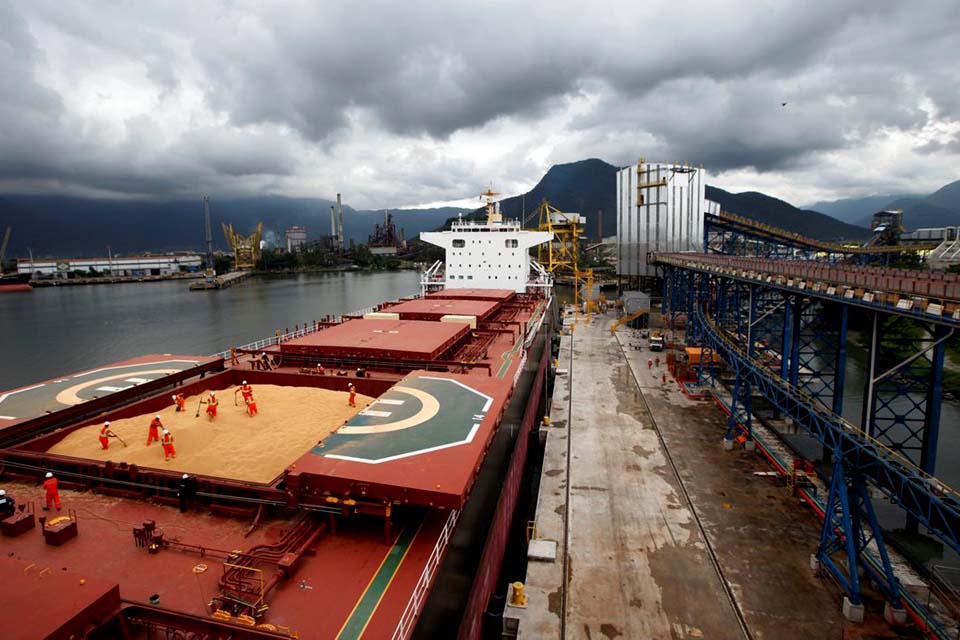 Antaq faz audiência sobre licitação de terminal do Porto de Santos