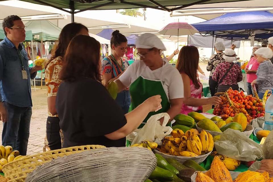 Servidores prestigiam primeira Feira de Agricultura do TJRO, em 2020