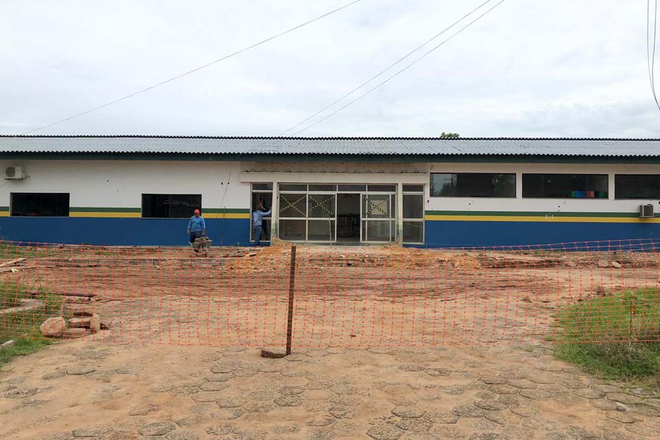 Hospital municipal receberá ampliação; ordem de serviço já assinada pelo prefeito