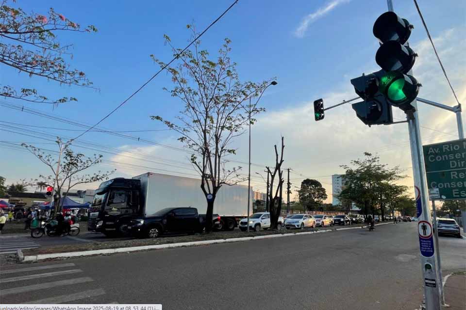 Botoeira garante mais segurança para pedestres na avenida Imigrantes, em Porto Velho