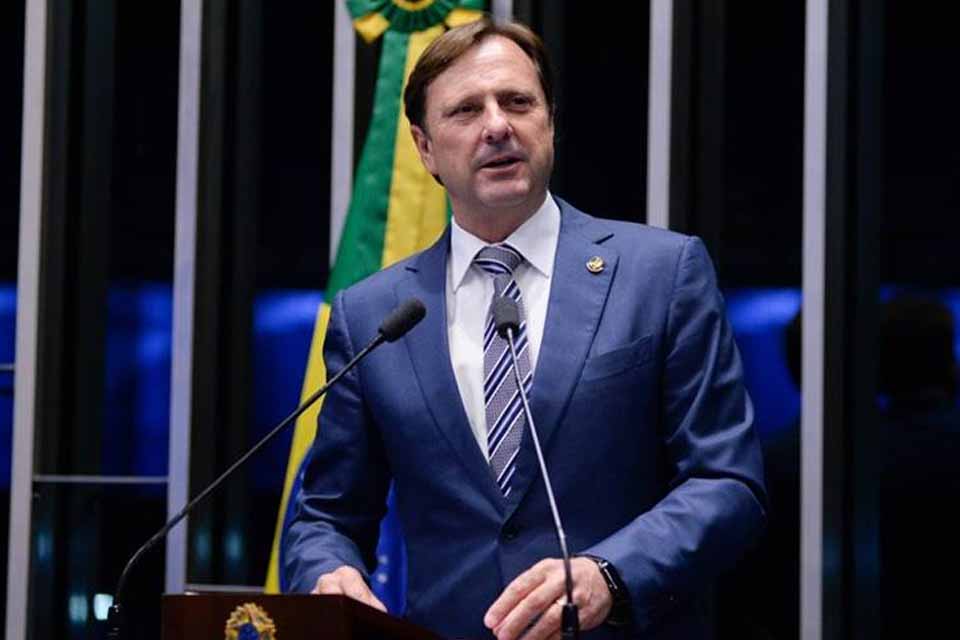 Proposta do senador Gurgacz que cria cartão de vacinação digital será analisado pela Câmara