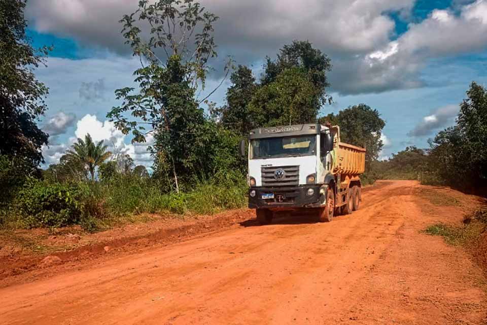 Governo investe em manutenção da Rodovia-133 na Região do Café