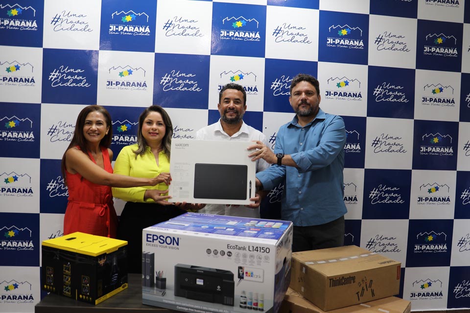 Município recebe equipamentos para a Educação; primeira fase contempla cerca de R$ 500 mil