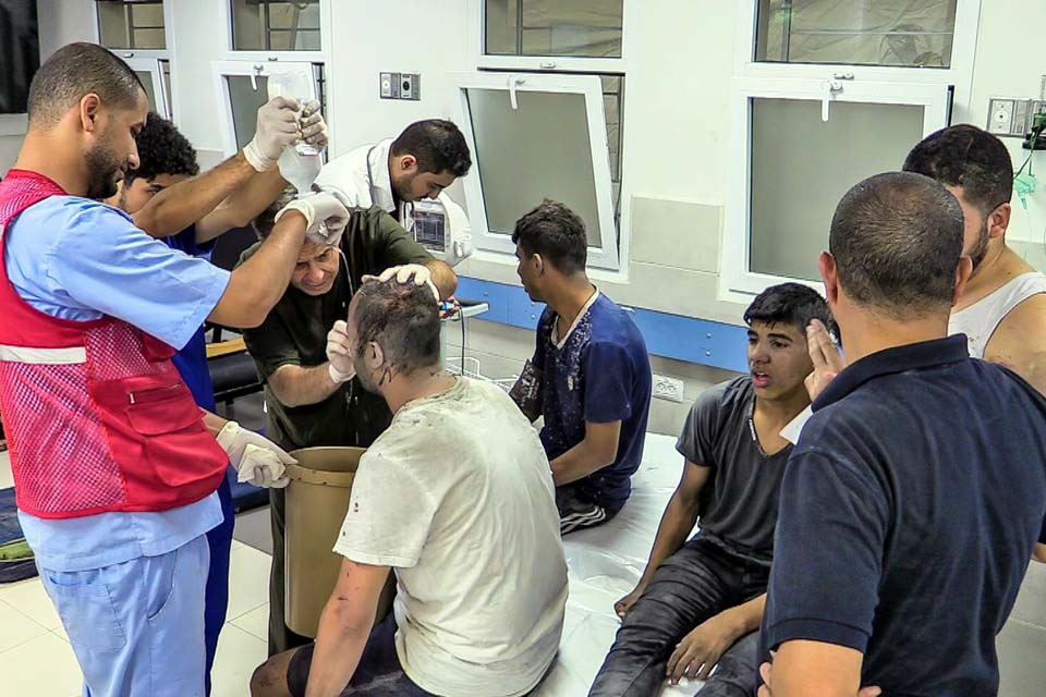 Profissionais de saúde apelam por resgate de vítimas no Oriente Médio