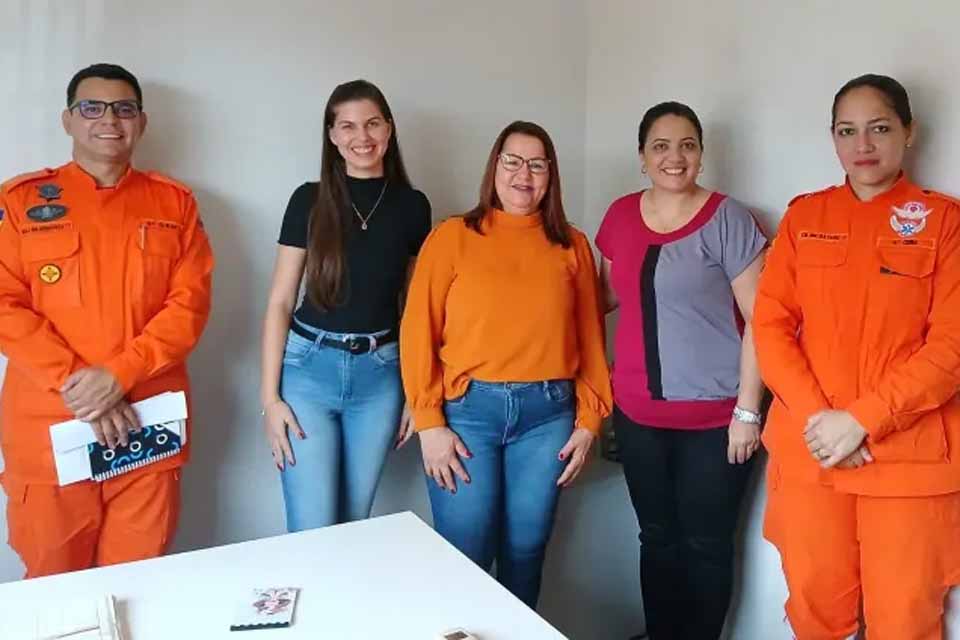 Secretaria de Assistência Social e Corpo de Bombeiros formalizam parceria para fortalecimento do Programa Bombeiro Mirim