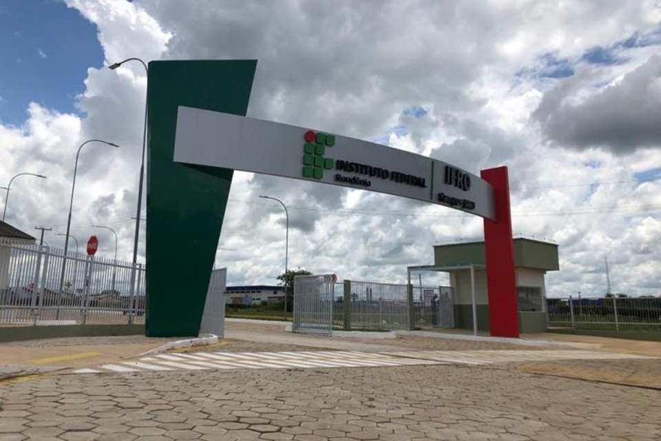 Campus Jaru seleciona professores substitutos nas áreas de Medicina Veterinária, Filosofia e Artes 