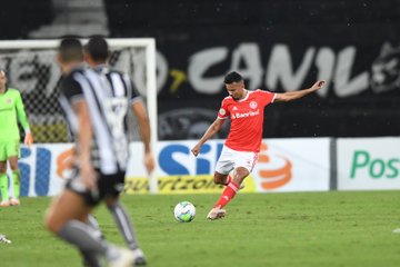VÍDEO - Gols e lances de Botafogo 0 x 2 Internacional