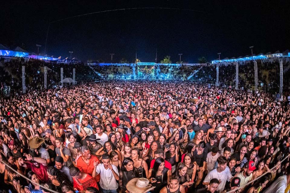 Expo Show Norte 2022: encerramento com rodeio em touros e sorteios de prêmios